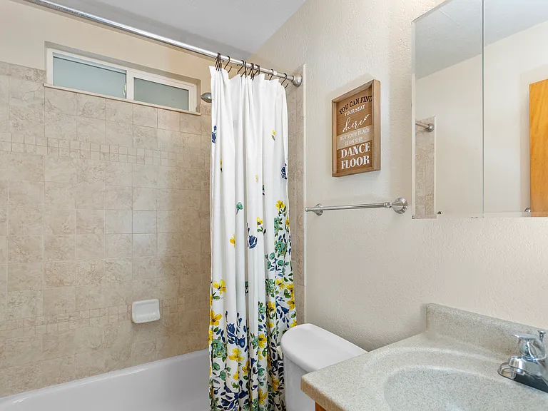3715 N Hancock Ave — Photo 26