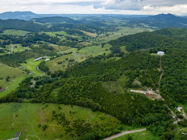 Cleveland Rd, Lebanon, VA 24266