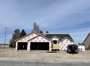 1296 Angela St, Chubbuck, ID 83202