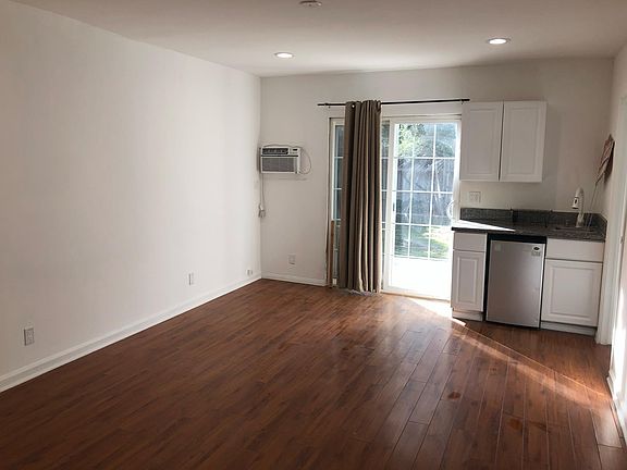 5th image of 5225 1/2 Etiwanda Ave