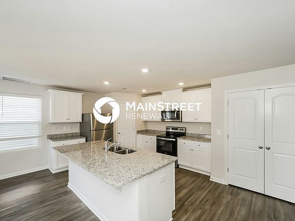 4th image of 312 Gourd St