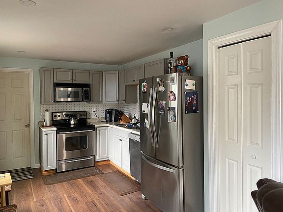 5th image of 8721 14th St NE