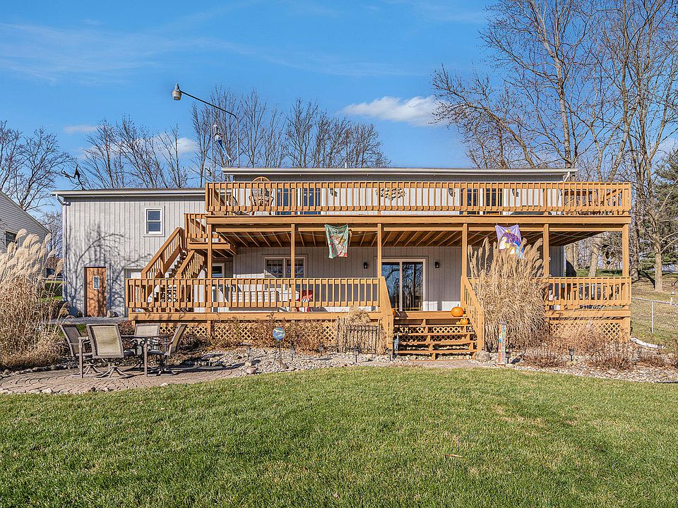 41323 Waukeenah Dr, Paw Paw, MI 49079 Zillow