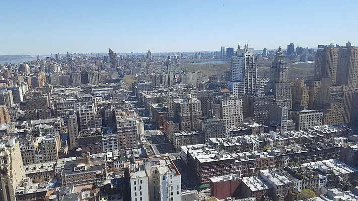 Rented by Park Millennium RE | media 37