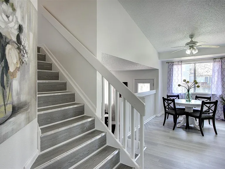 9687 Newcastle Dr — Photo 2