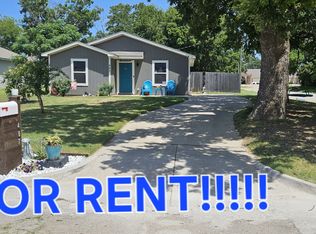 407 Royal St, Cleburne, TX 76031