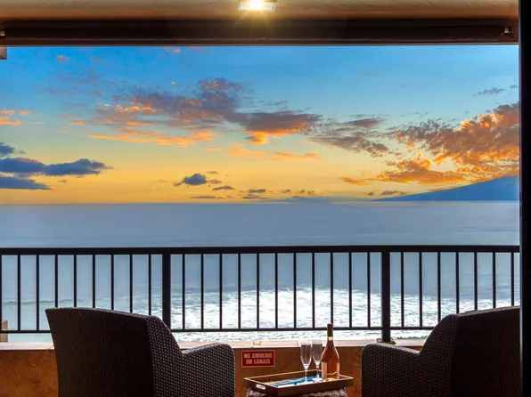 106 Kaanapali Shores Pl APT 506, Lahaina, HI 96761