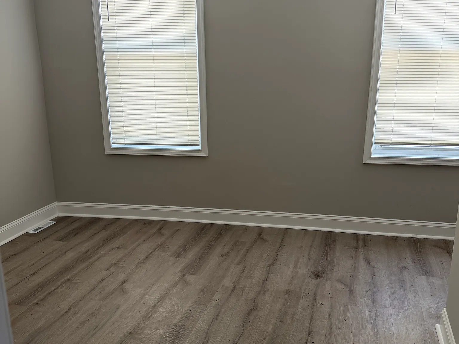4 bed, $600 — Photo 2