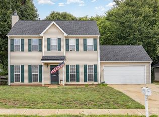 14115 Southbridge Forest Dr, Charlotte, NC 28273