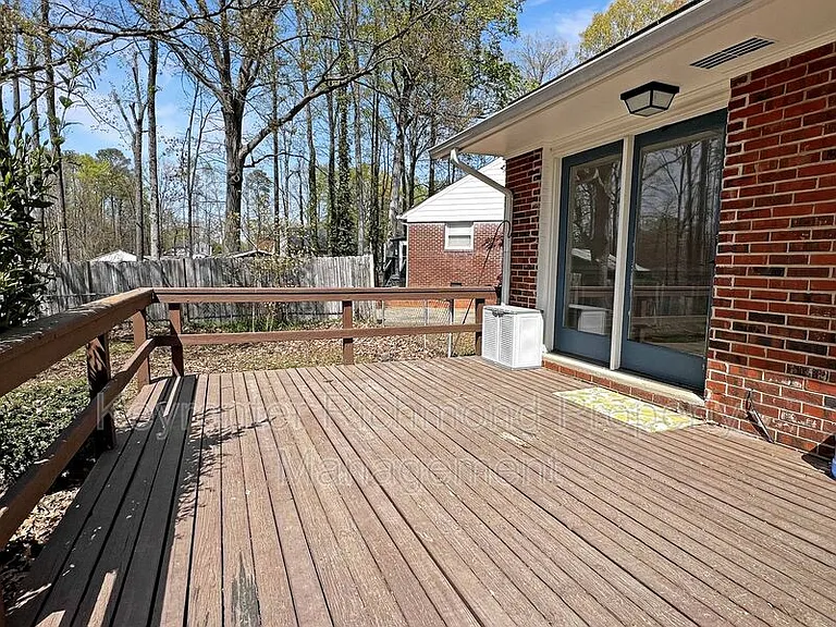 2704 Susten Ct — Photo 22