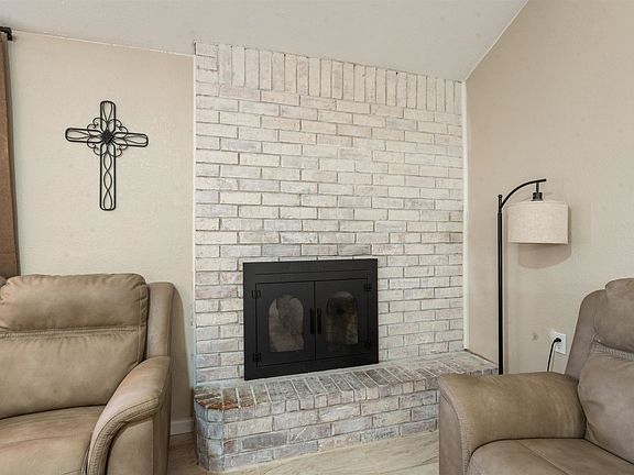 4th image of 131 Northill Dr