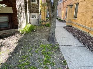 3917 N Southport Ave APT 1E, Chicago, IL 60613