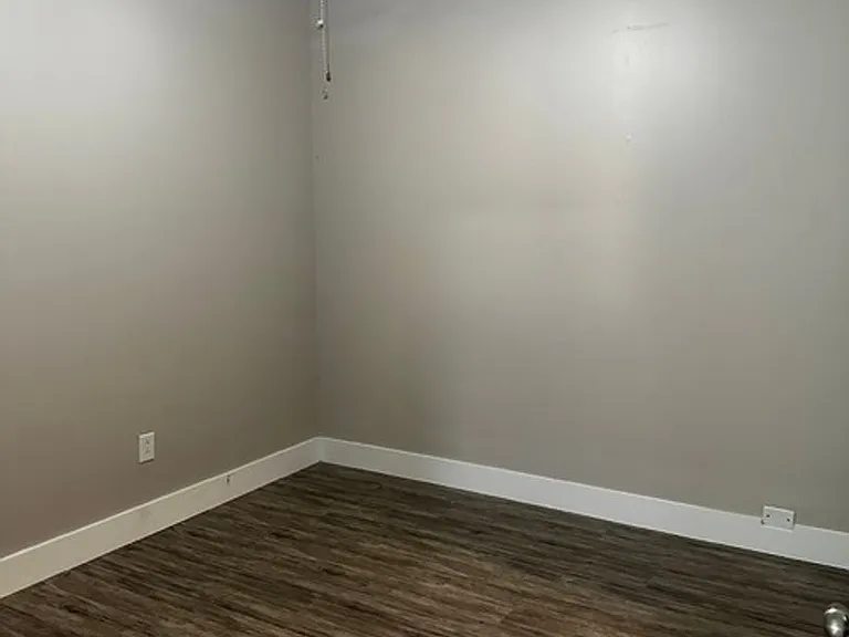 108 Gay St — Photo 11