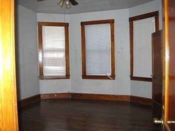 2nd image of 716 Hays St