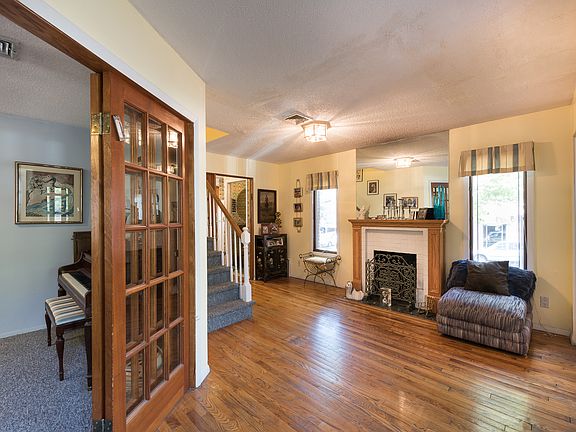 4th image of 3135 Arlington Avenue