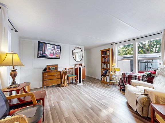 4th image of 1601 N College Ave #134