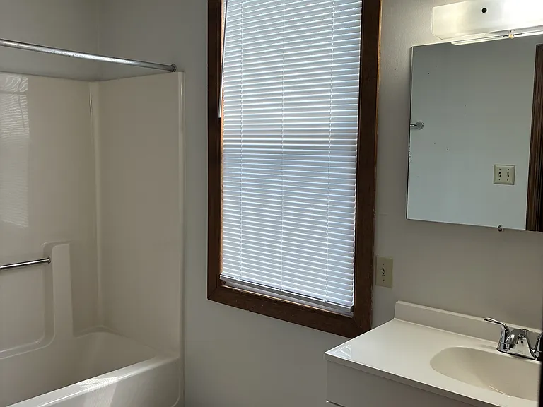 2707 Walnut St — Photo 9