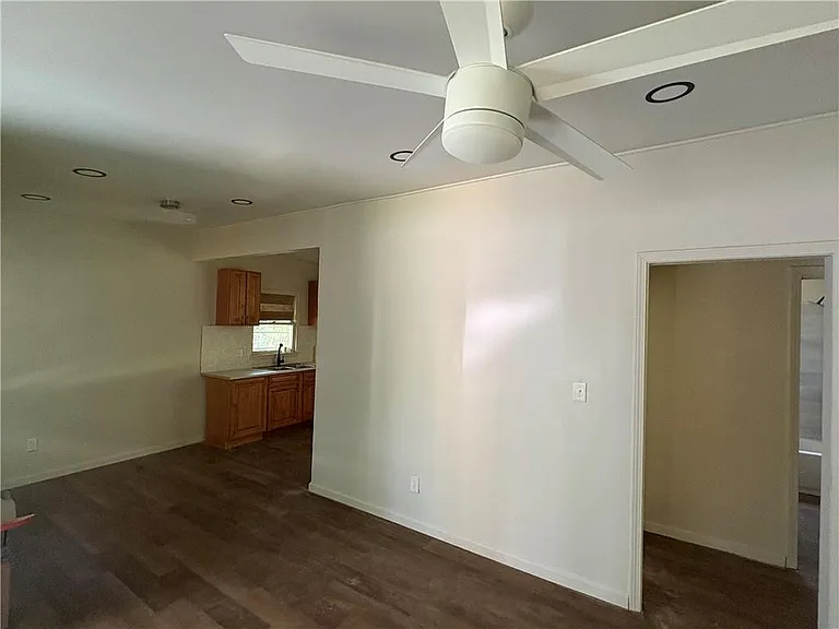 4049 Villa Ave — Photo 6
