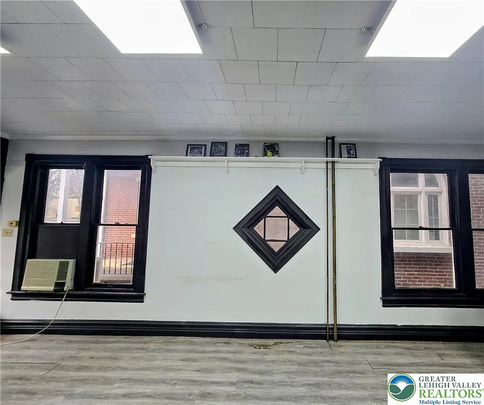 Studio, 600 sqft, $1,100 — Photo 3