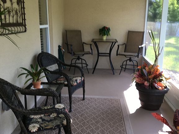 2nd image of 2271 Hawks Cove Cir