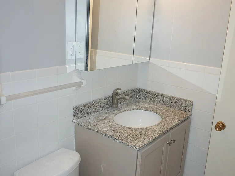 2500 Colfax Apartments — Photo 32