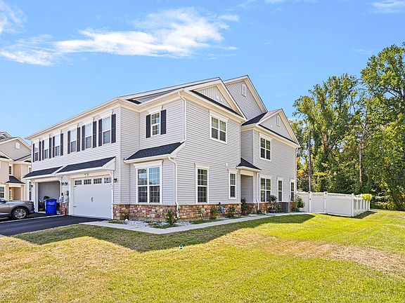 2nd image of 184 Jenny Dr