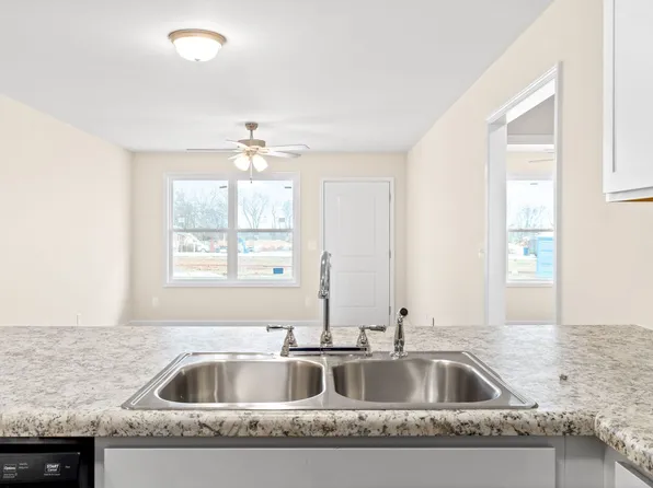 Brand New Unit in Guthrie, KY