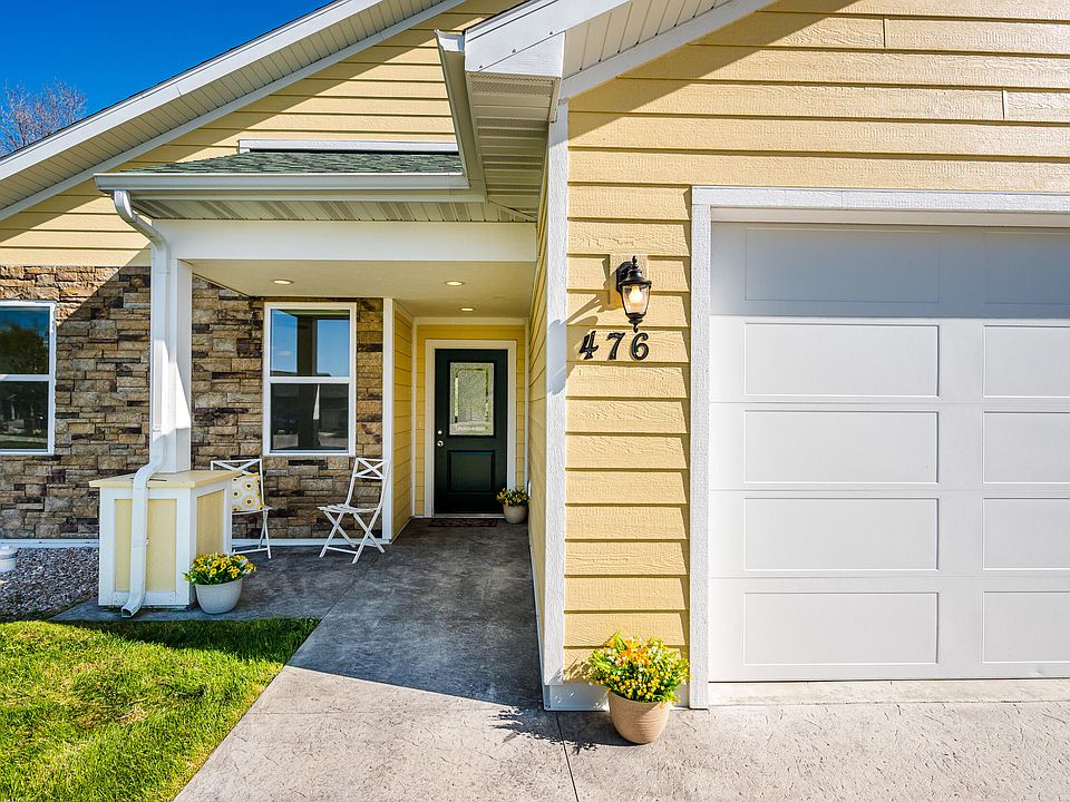 1st image of 476 Creek Cir