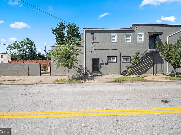 2nd image of 2001 Wilkens Ave