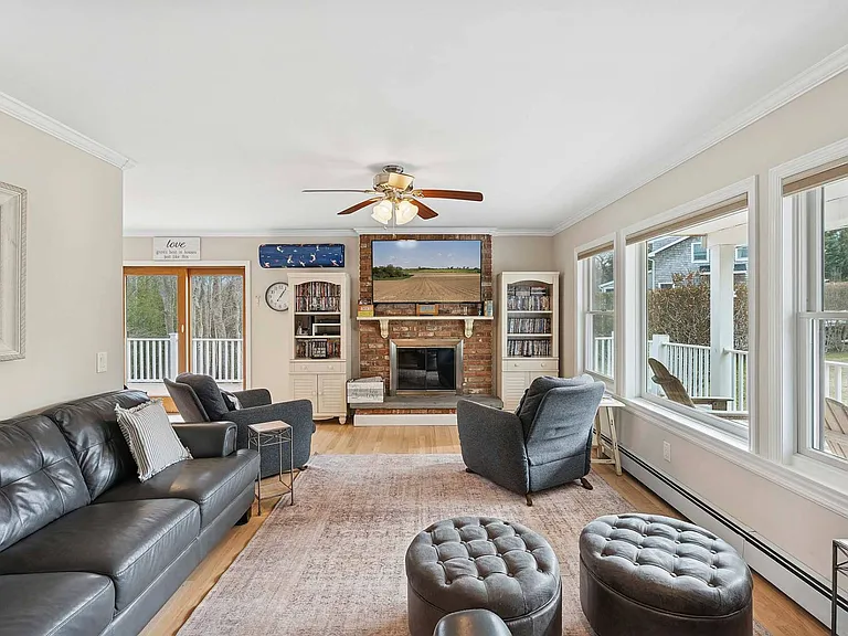 18 N Filmore Rd — Photo 3