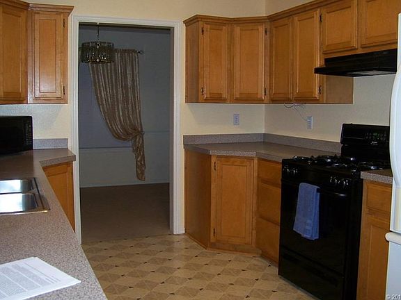 5th image of 205 W Calista Dr