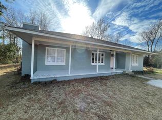 577 Broad Creek Loop Rd, Newport, NC 28570