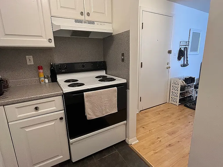 25 Linden Ave #12 — Photo 7