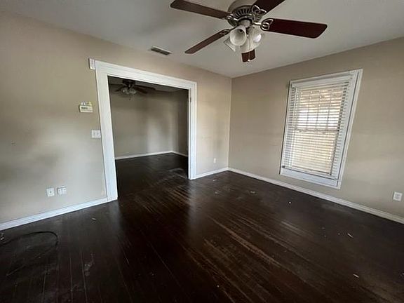 4th image of 709 Garza Ave