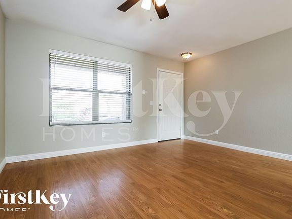 3rd image of 25193 W Cranston Pl