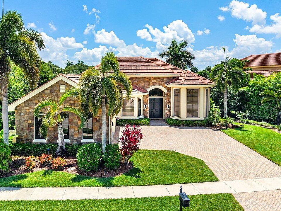 1st image of 3592 Collonade Drive