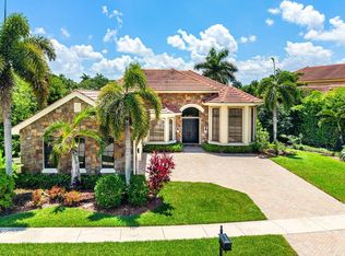 3592 Collonade Dr, Wellington, FL 33449