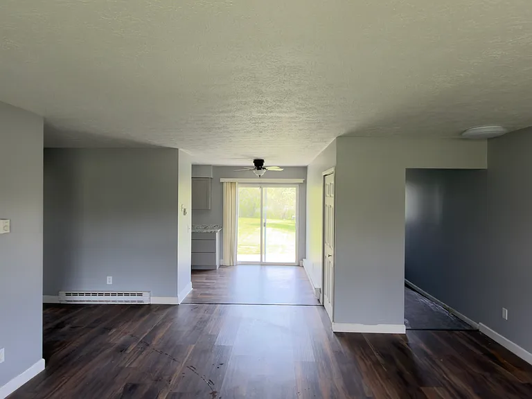 476 N Burkhart Rd — Photo 12
