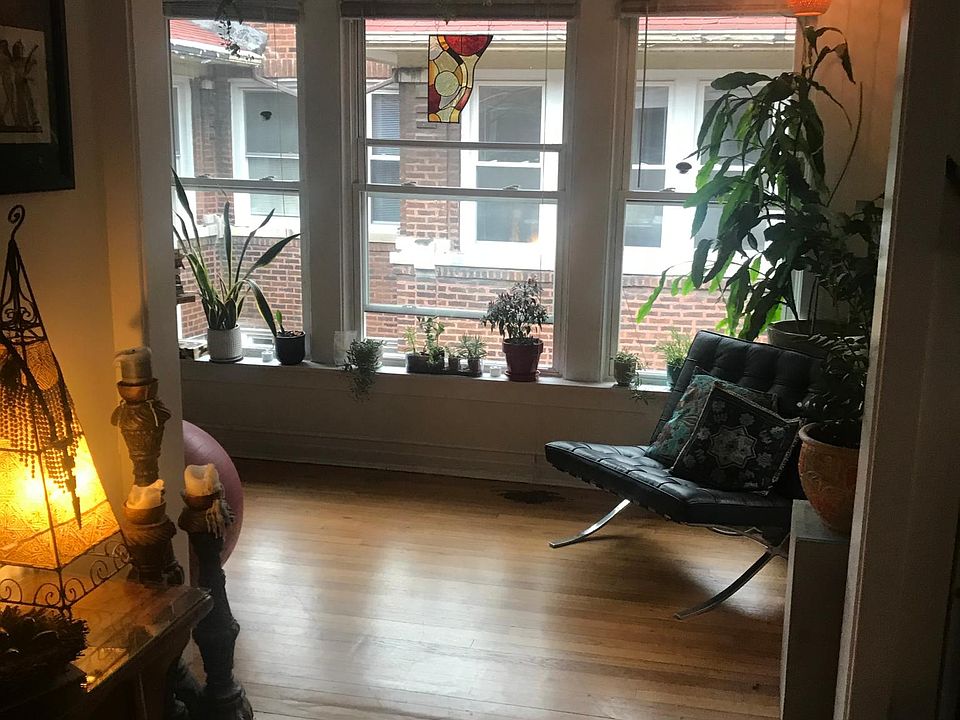 1st image of 1450 W Argyle St APT 3S