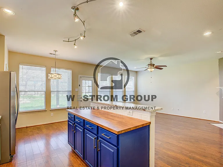 4537 Chris Dr — Photo 23