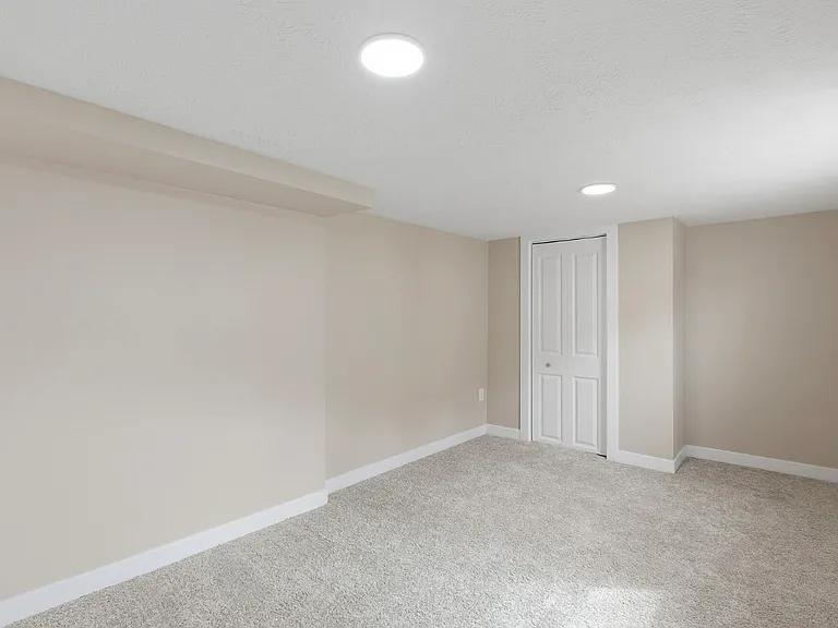 6924 Wirt St — Photo 13