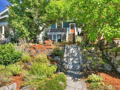 1904 9th Avenue W, Seattle, WA, 98119