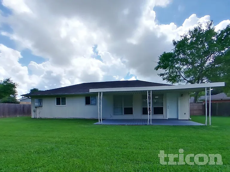 2706 King James Ct — Photo 15