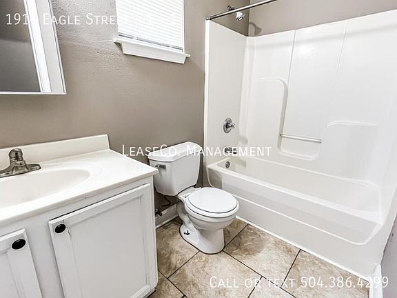 5th image of 1916 Eagle St