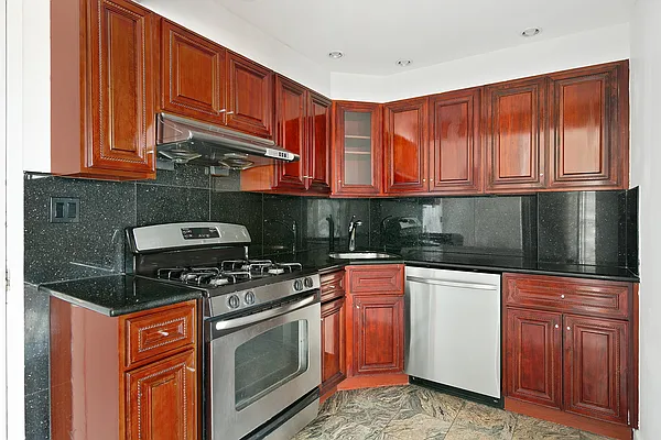 Rented by Compass | media 6