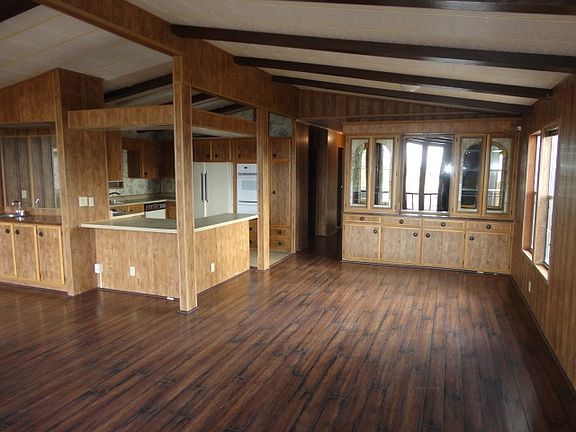 3rd image of 25420 Walsh Center Dr