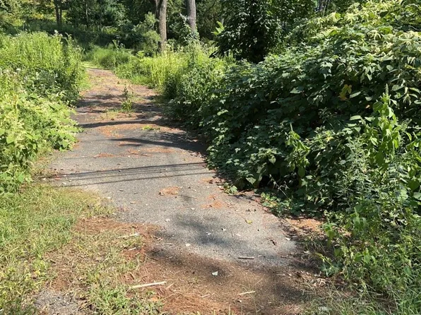 1671 Woodland Ave, Edison, NJ 08820