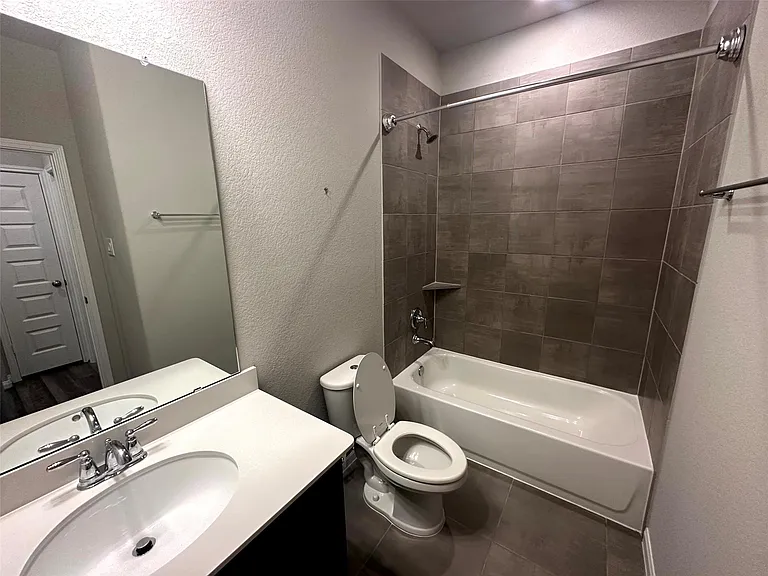 7072 Silverleaf Oak St — Photo 14