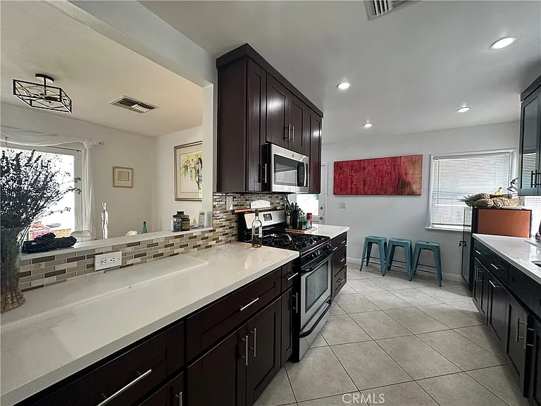 12811 Cumpston St — Photo 8