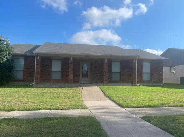 3465 Livingston Ln, Carrollton, TX 75007